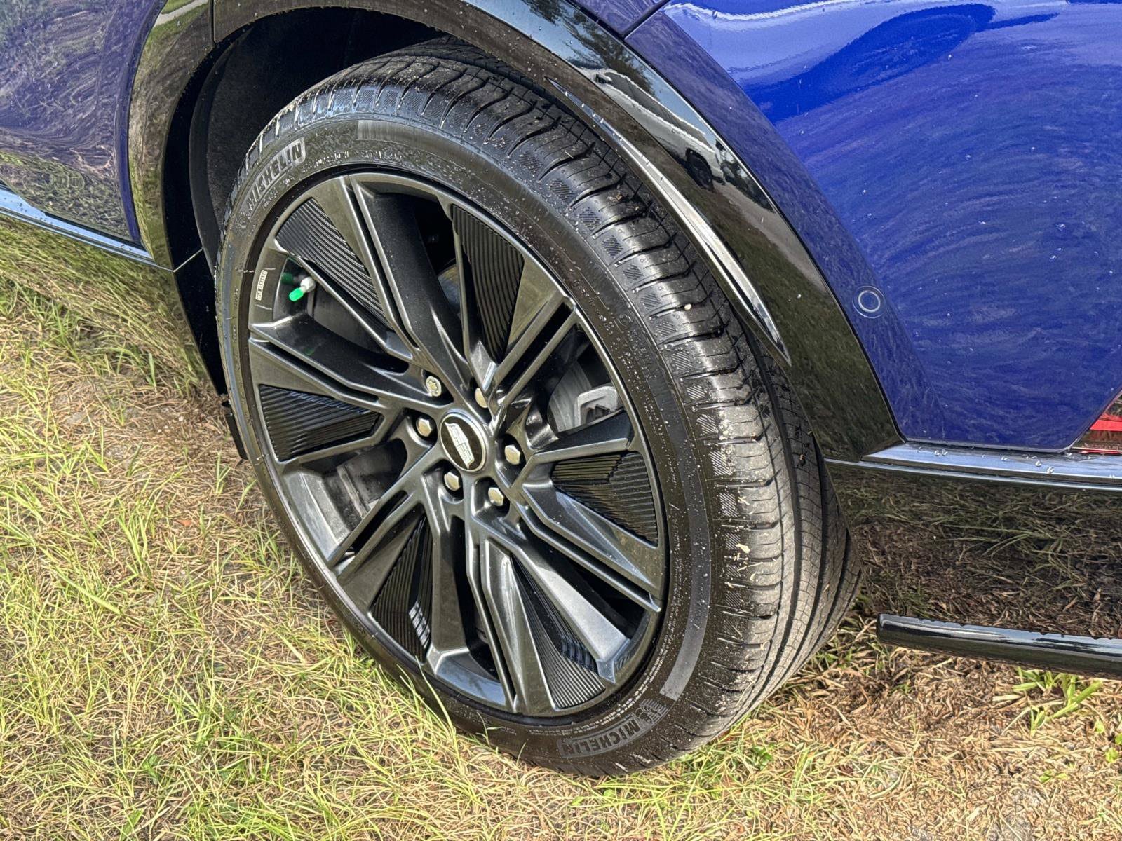 Certified 2026 Cadillac Lyriq Signature Sport w/ Nappa Leather Package AWD/4WD image 12