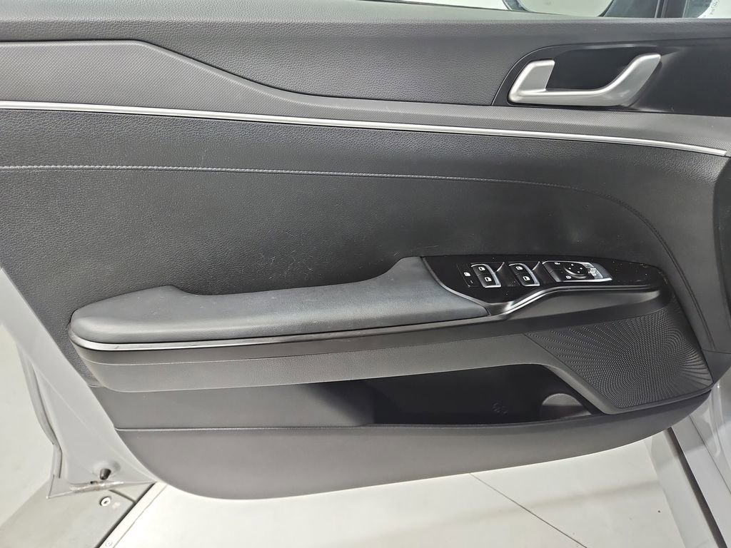 Used 2024 Kia K5 GT-Line image 11