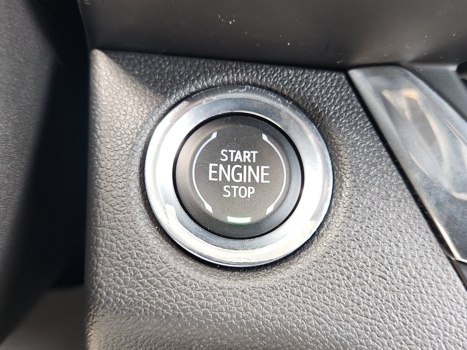 Used 2025 Buick Envista Preferred w/ Convenience II Package FWD image 25