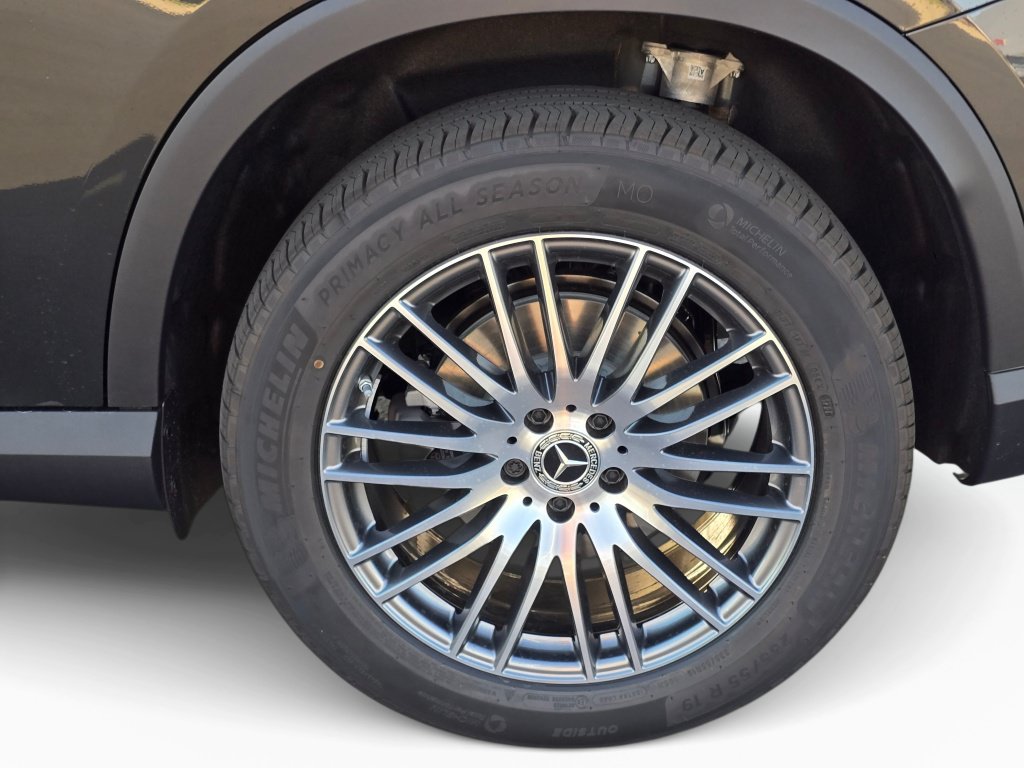 New 2027 Mercedes-Benz GLC 300 4MATIC image 19