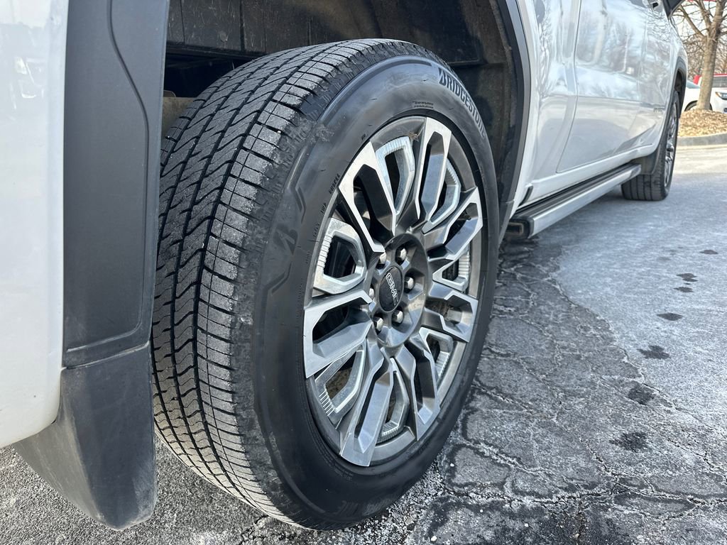 Used 2023 GMC Sierra 1500 Denali Ultimate image 6
