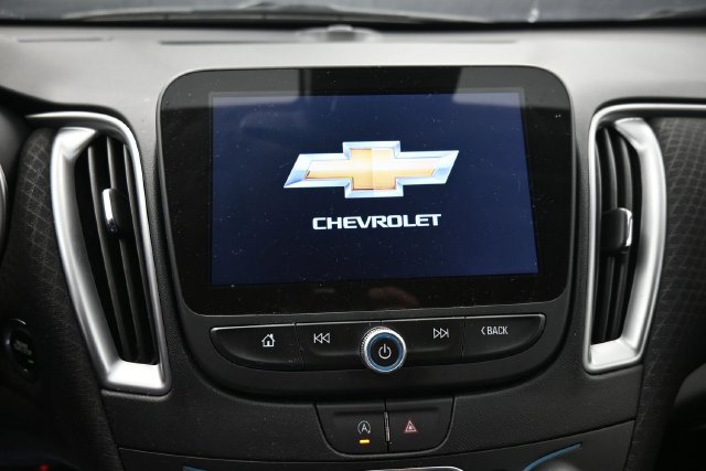 Used 2025 Chevrolet Malibu LT FWD image 19