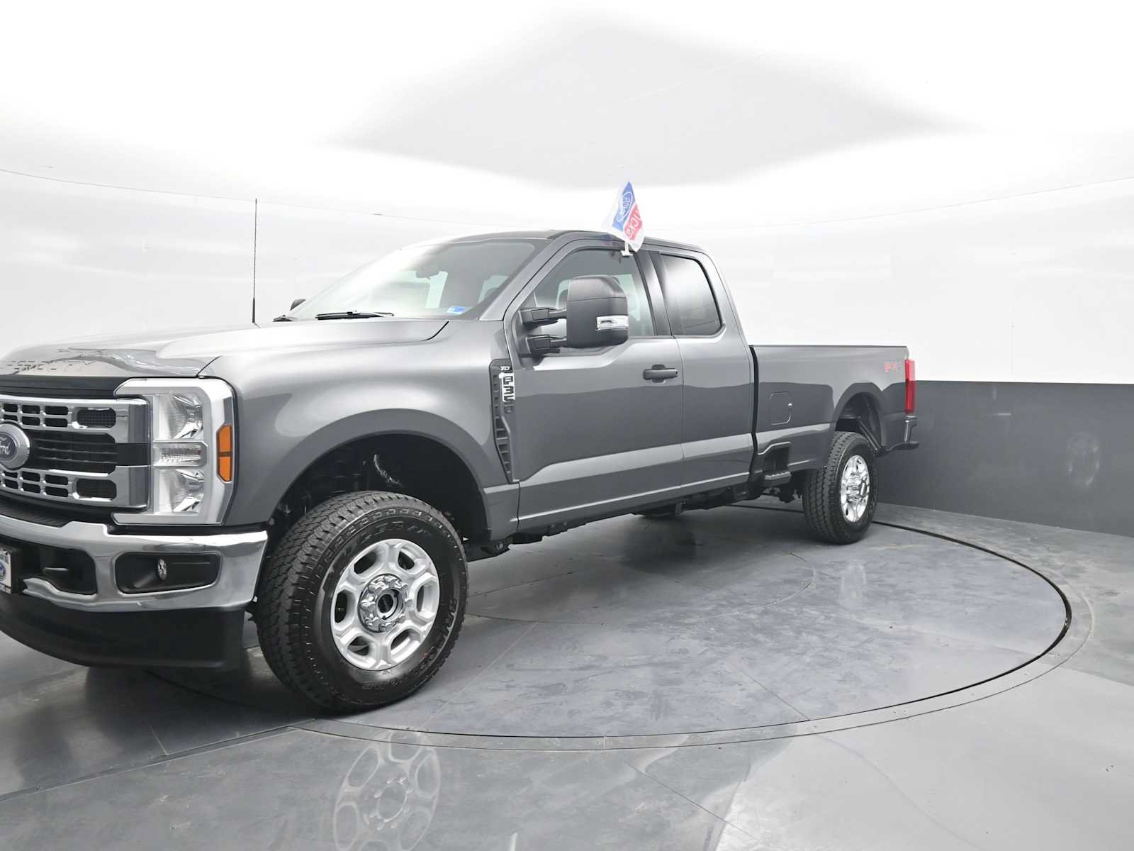 New 2026 Ford F350 XLT AWD/4WD image 4