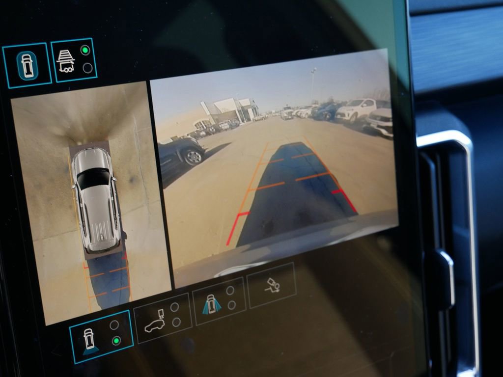 Used 2025 GMC Acadia Elevation image 27