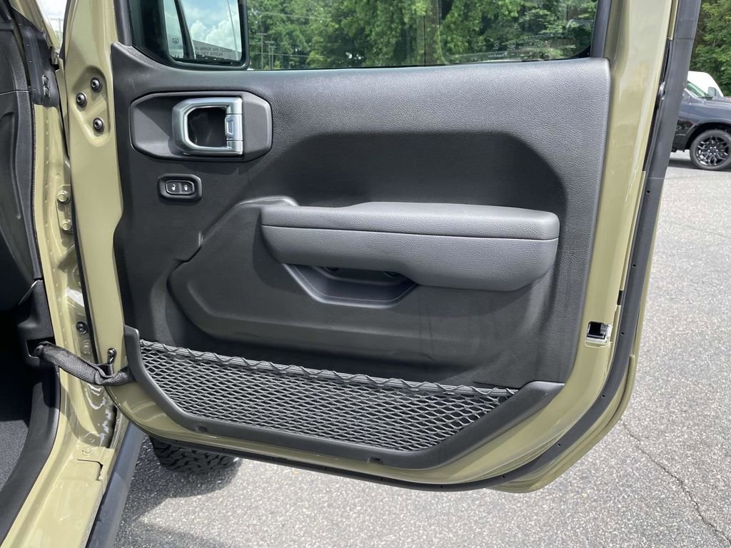 New 2025 Jeep Wrangler Unlimited Sport image 16