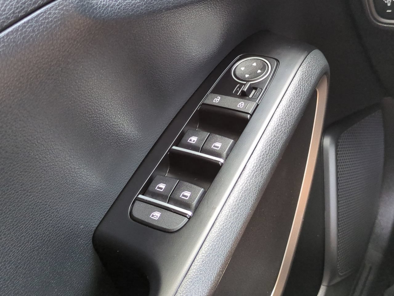 Certified 2025 Kia Soul LX w/ LX Technology Package FWD image 22