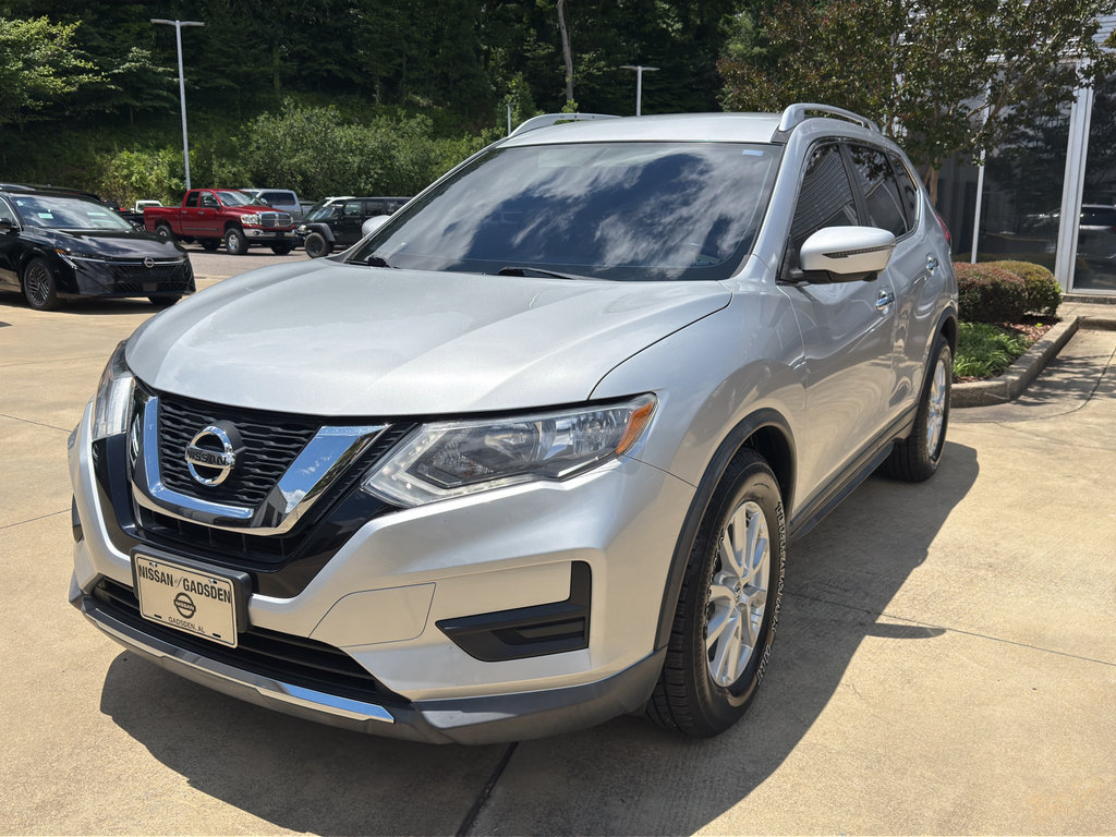 Used 2017 Nissan Rogue SV w/ SV Premium Package FWD image 7