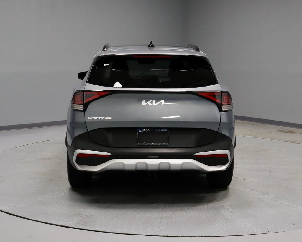 Used 2025 Kia Sportage EX w/ Premium Package FWD image 10