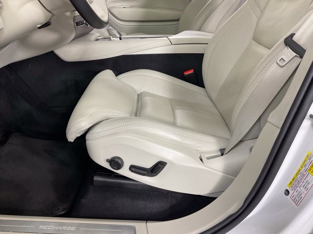 Certified 2024 Volvo XC90 T8 Ultimate AWD/4WD image 30