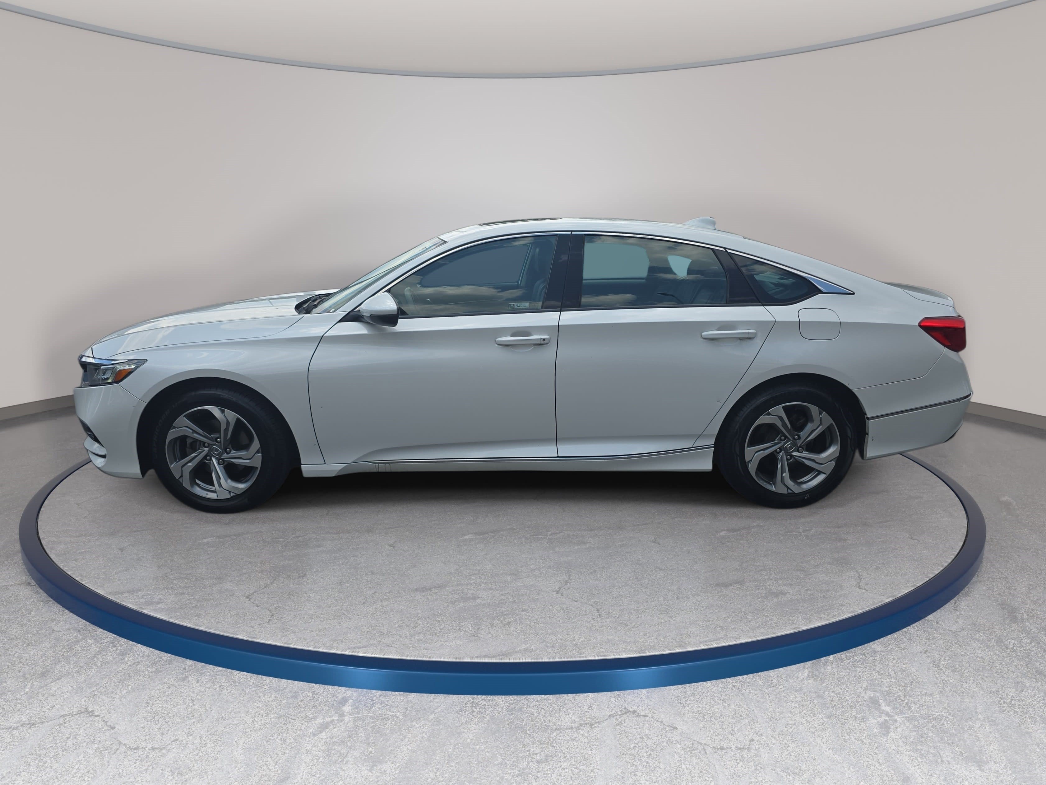 Used 2018 Honda Accord EX-L image 8