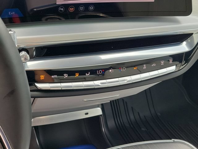 Certified 2024 Cadillac Lyriq Luxury AWD/4WD image 17