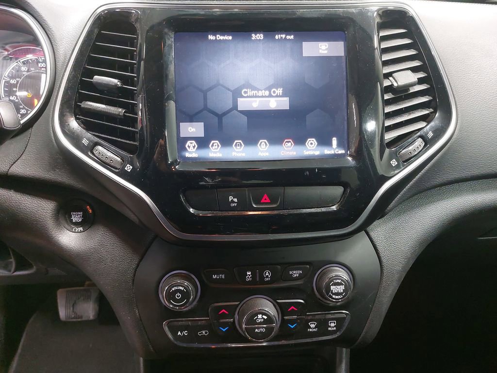 Used 2019 Jeep Cherokee Limited FWD image 19