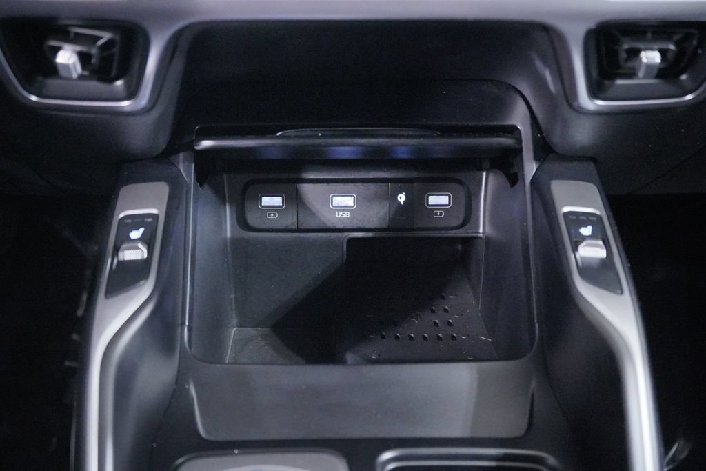 Used 2023 Kia Sorento EX FWD image 17