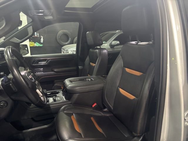 Used 2022 GMC Sierra 1500 AT4 w/ Technology Package AWD/4WD image 14