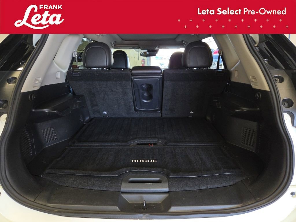 Used 2018 Nissan Rogue SL w/ Premium Package image 25