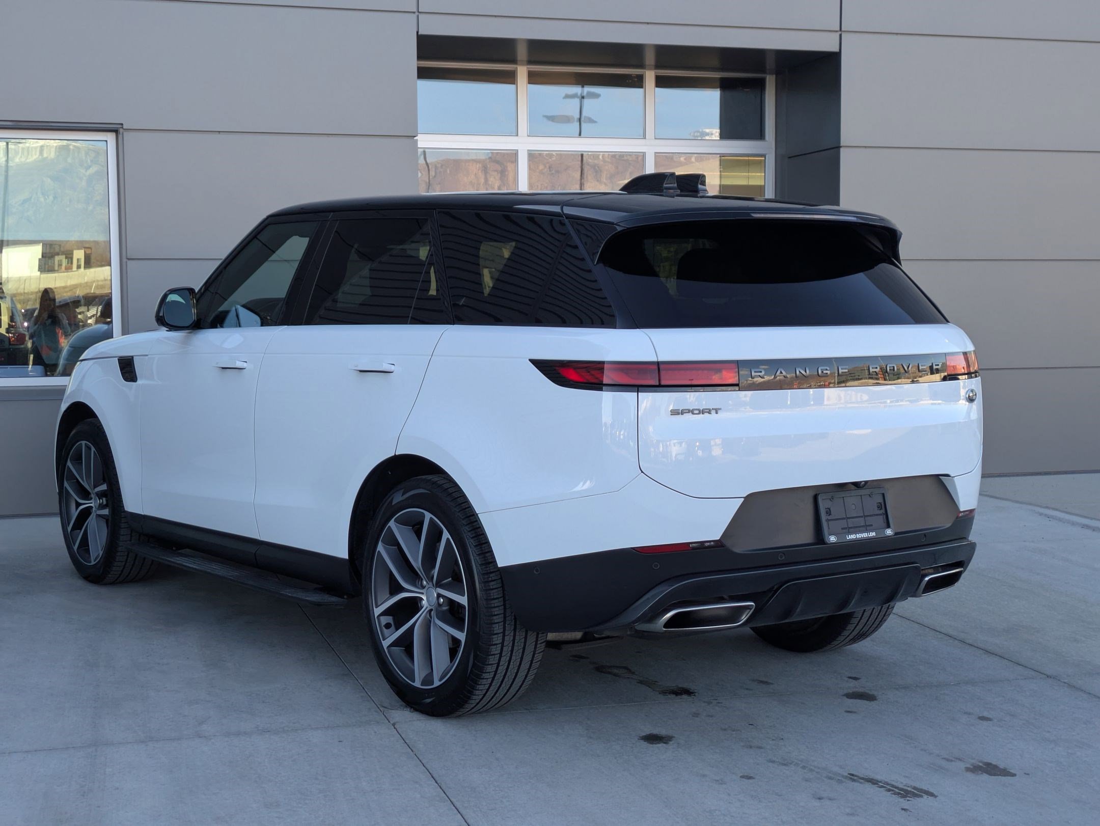 Certified 2023 Land Rover Range Rover Sport SE image 10