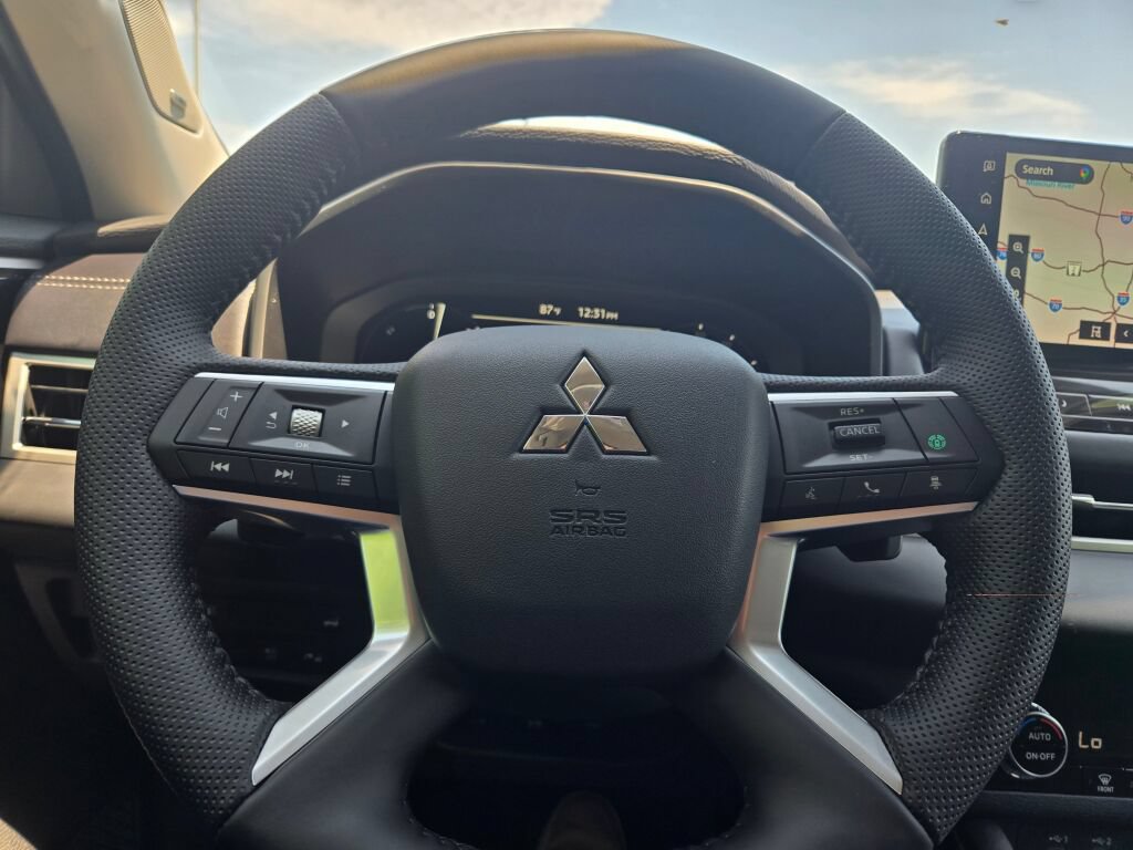 New 2026 Mitsubishi Outlander SE AWD/4WD image 30