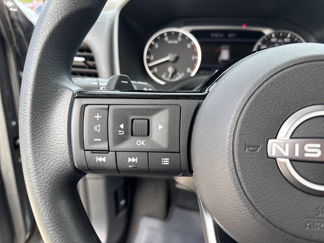 Used 2023 Nissan Rogue SV FWD image 31