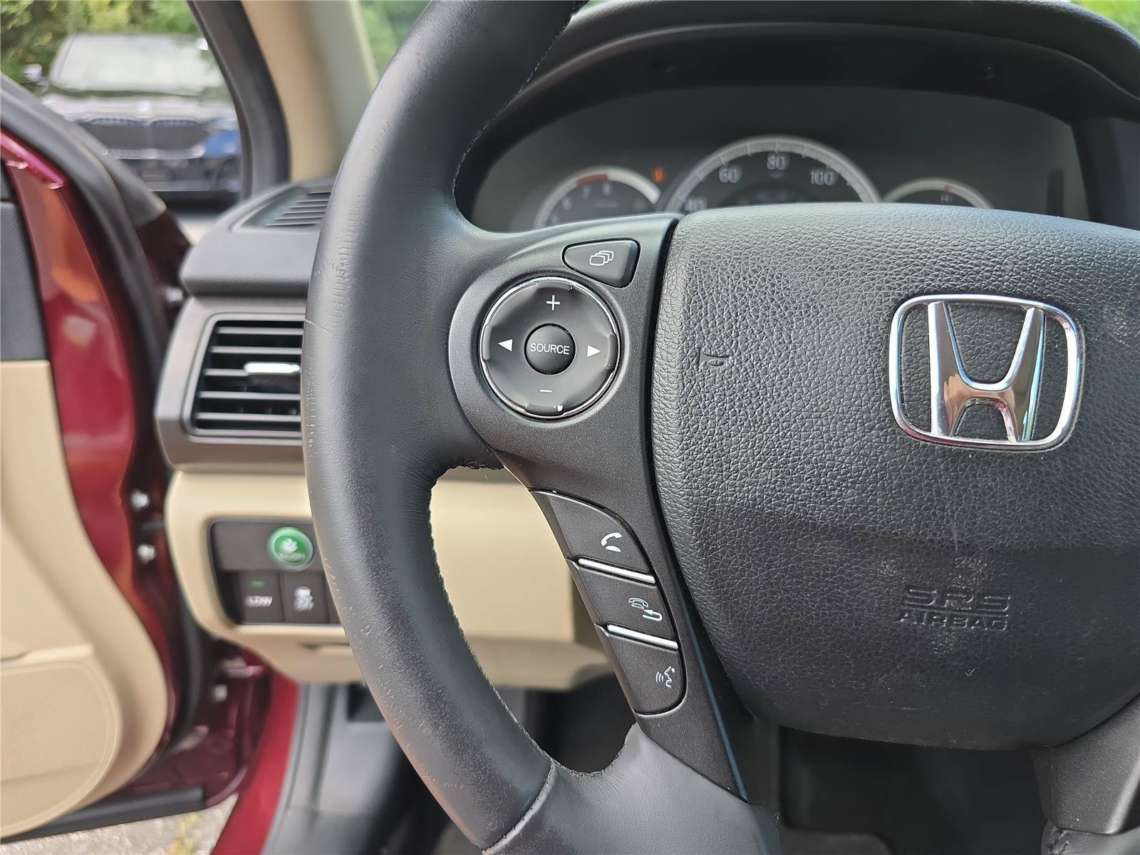Used 2014 Honda Accord Touring image 32