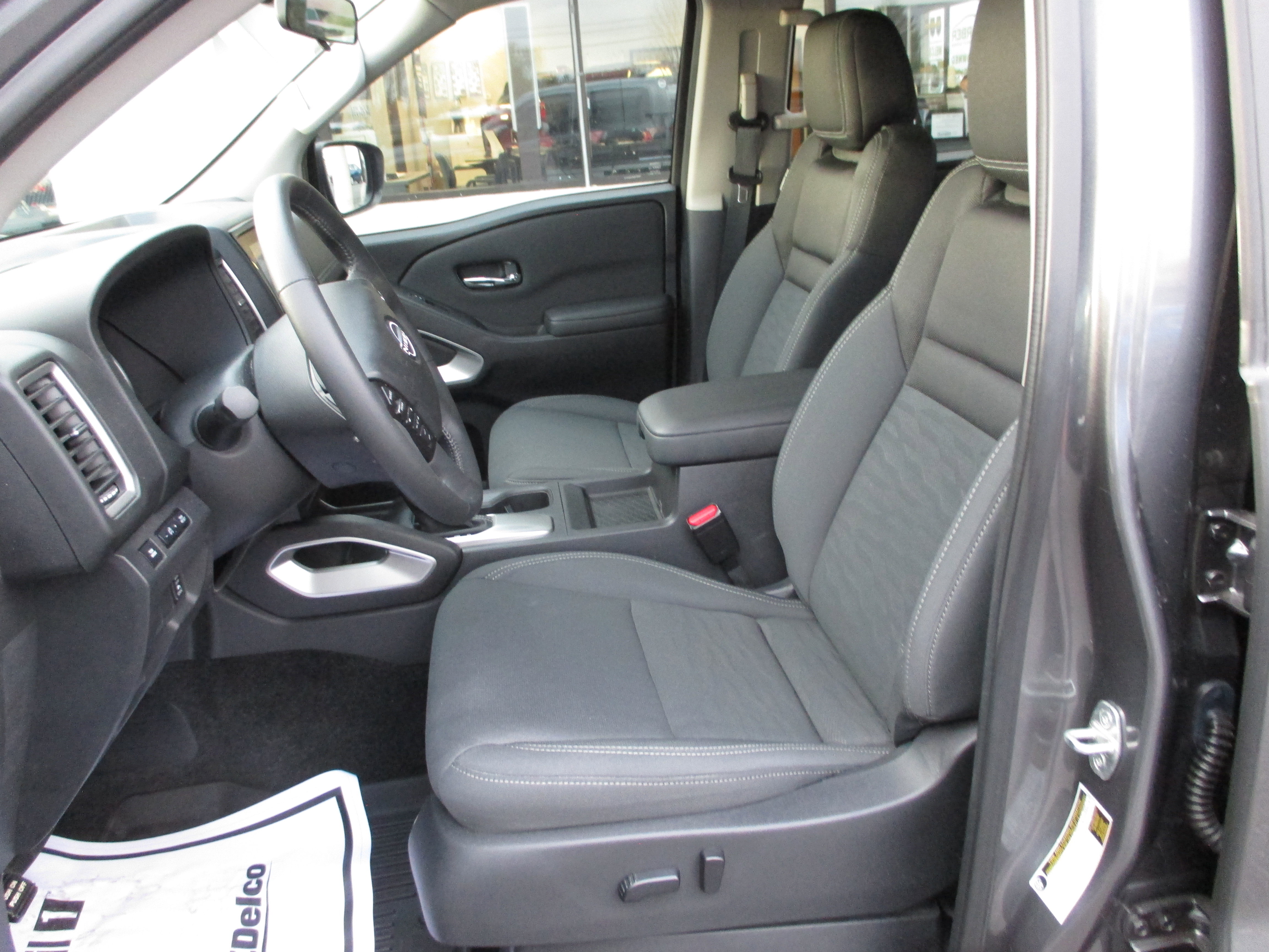 Used 2022 Nissan Frontier SV w/ Technology Package image 14