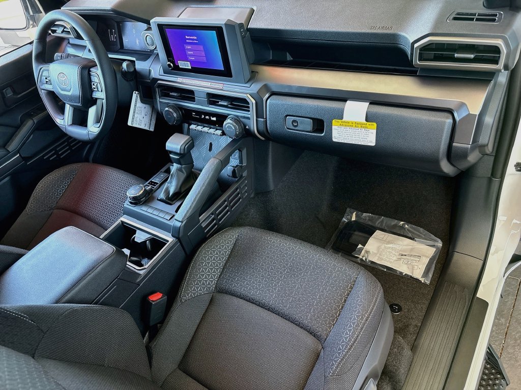 New 2026 Toyota 4Runner SR5 AWD/4WD image 17