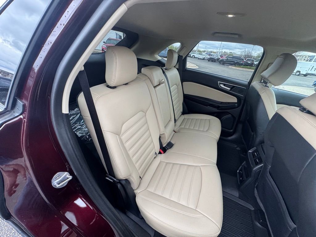 Used 2024 Ford Edge SEL w/ Convenience Package image 13