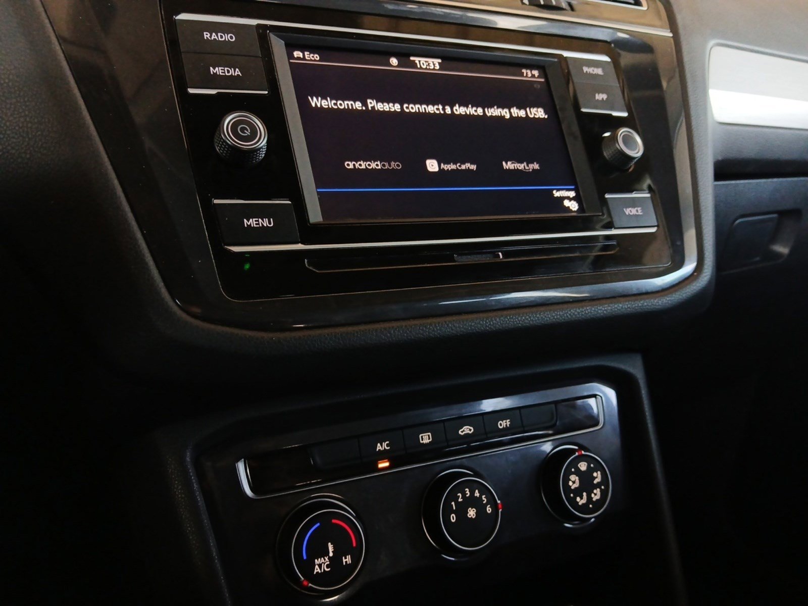 Used 2020 Volkswagen Tiguan S image 21