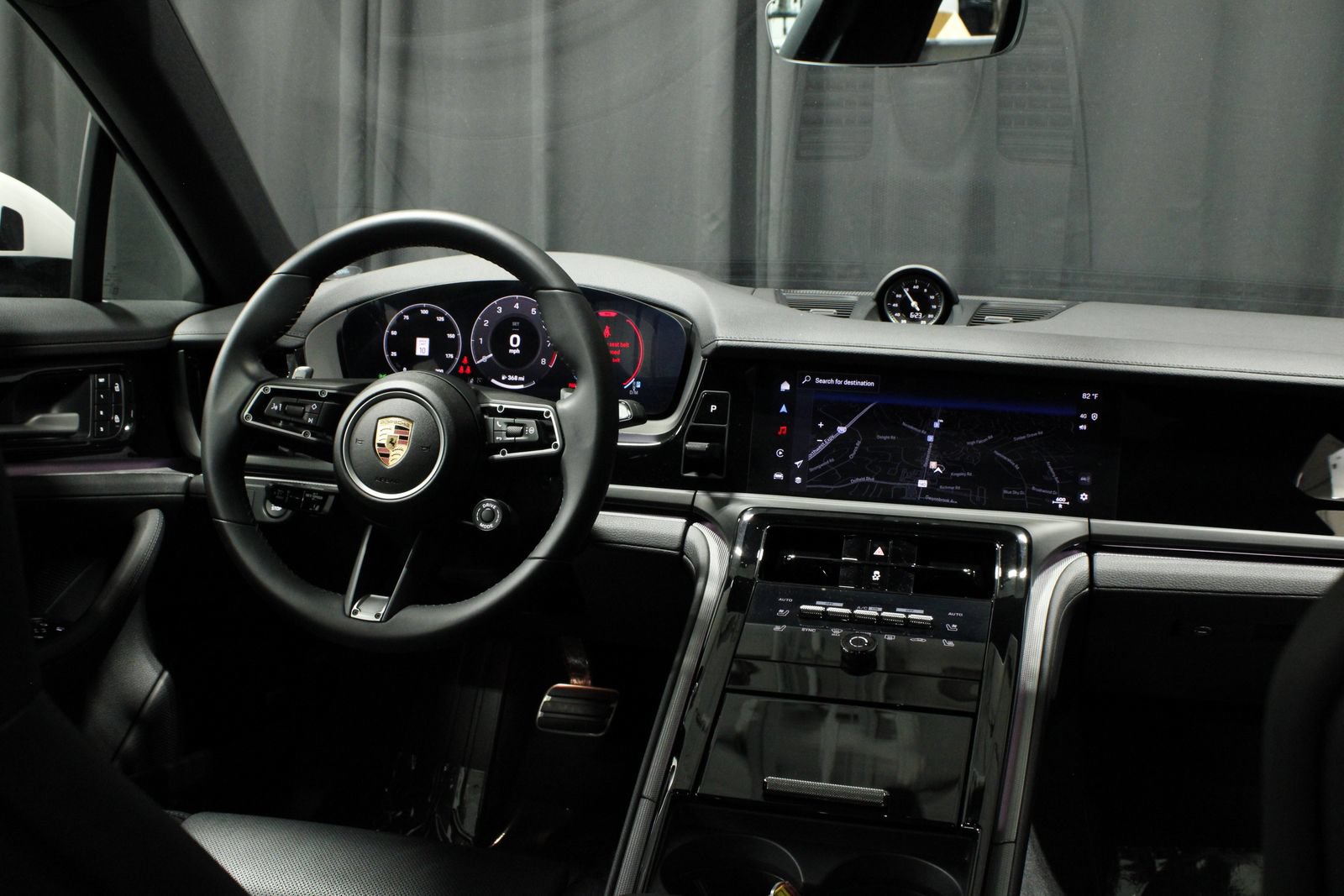 Certified 2025 Porsche Panamera 4 AWD/4WD image 10