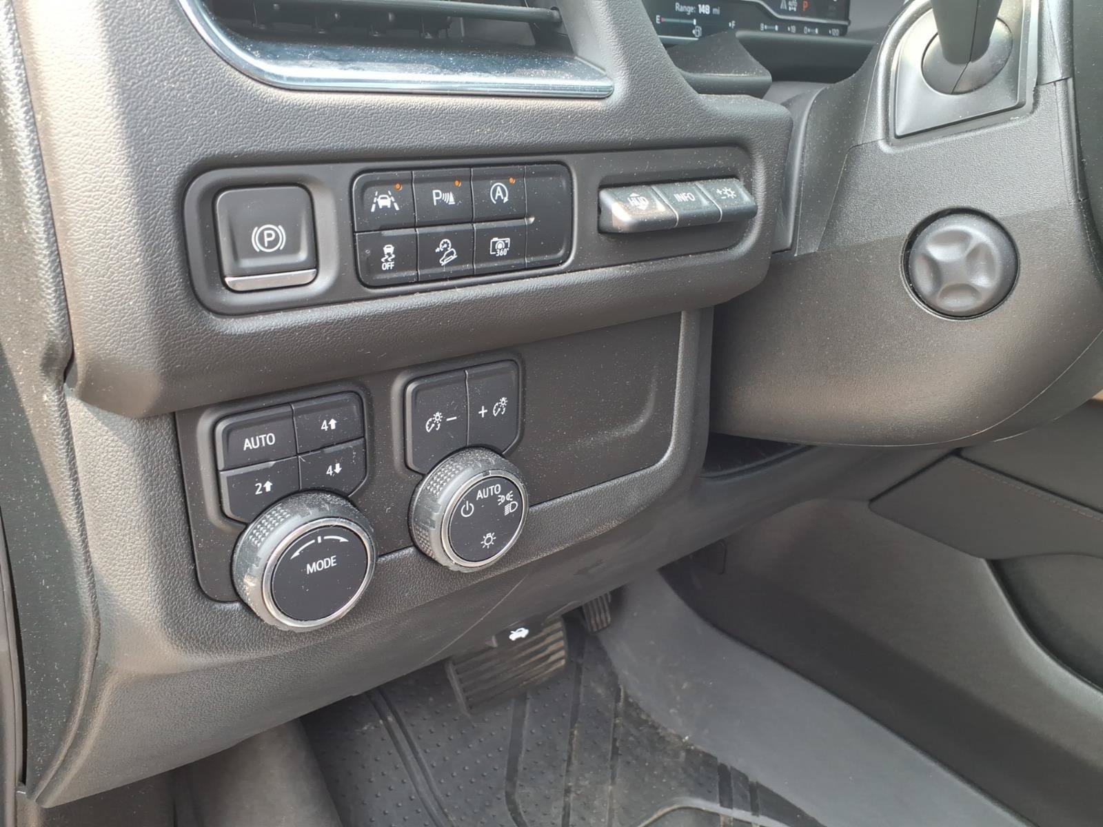 Used 2023 Chevrolet Tahoe High Country AWD/4WD image 27