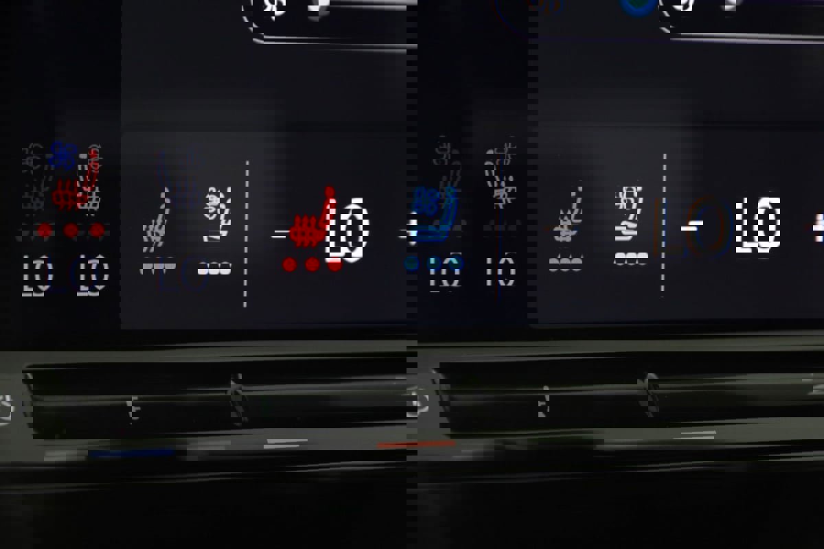 Used 2024 Volkswagen Atlas SE image 8