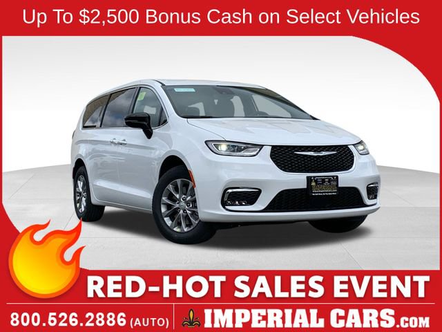 New 2026 Chrysler Pacifica Select