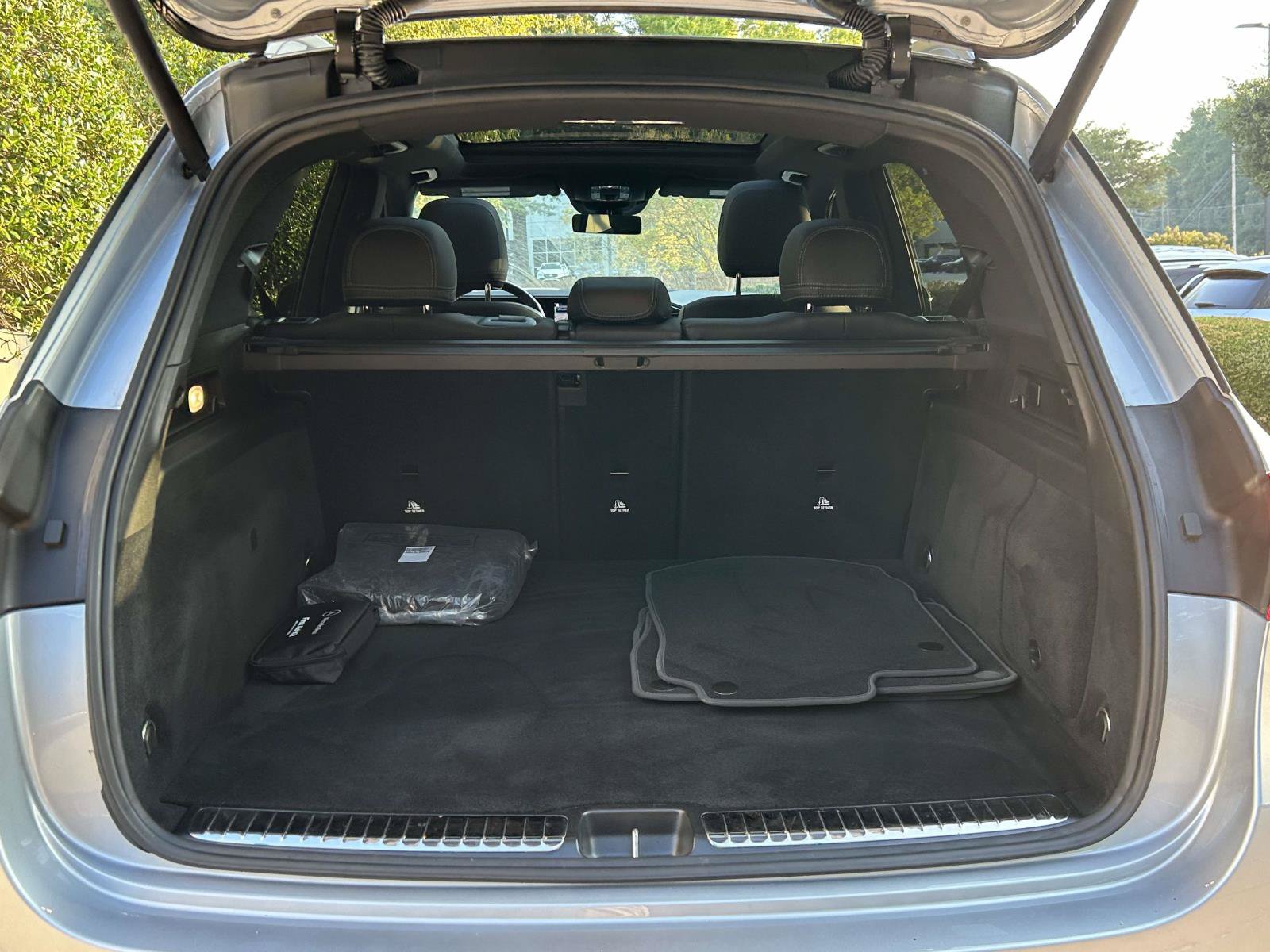 Certified 2025 Mercedes-Benz GLE 450e 4MATIC image 10