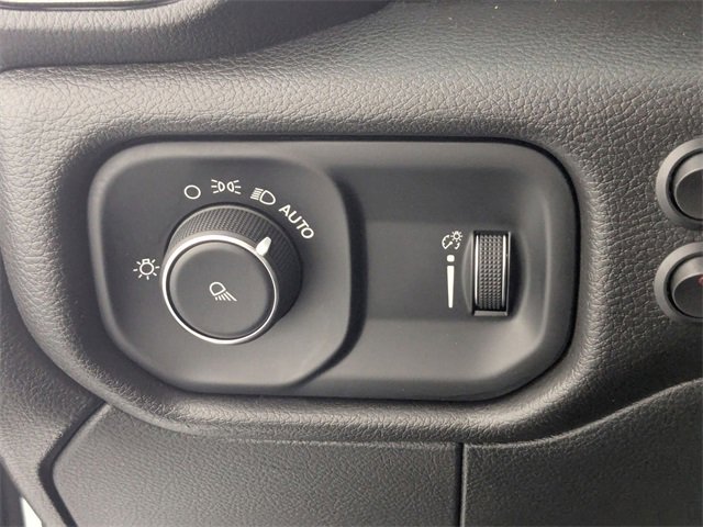 Used 2024 RAM 3500 Tradesman w/ Chrome Appearance Group image 13