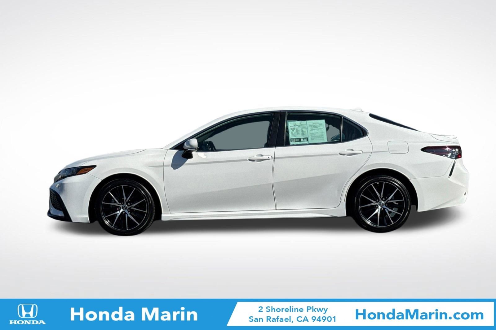 Used 2023 Toyota Camry SE image 8