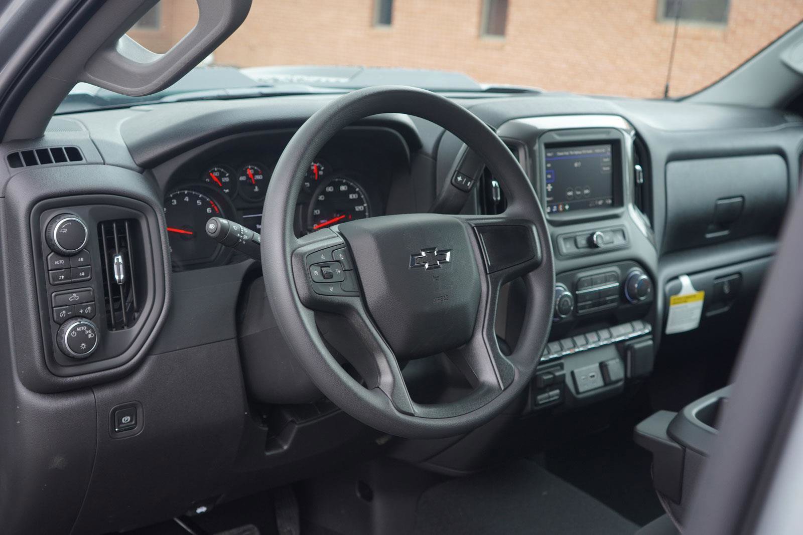 New 2026 Chevrolet Silverado 1500 Custom Trail Boss w/ LPO, Dark Essentials Package AWD/4WD image 24