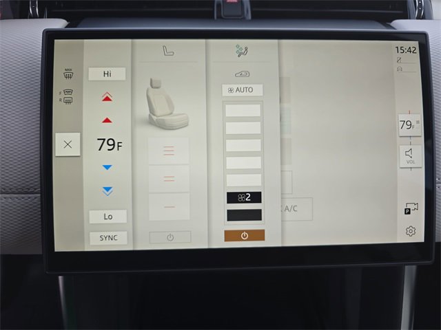 New 2025 Land Rover Discovery Sport Dynamic SE image 15