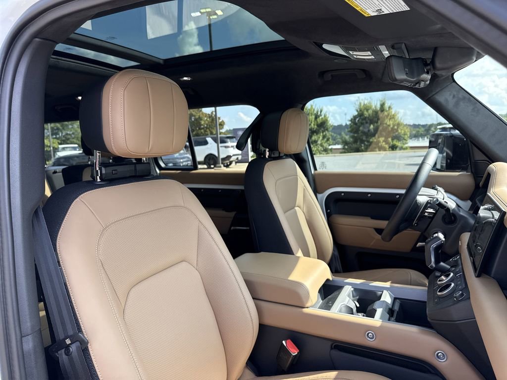 New 2025 Land Rover Defender 130 V8 image 18