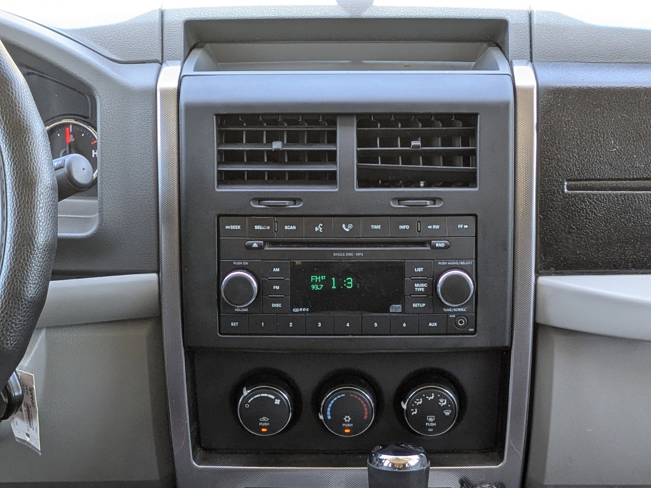 Used 2008 Jeep Liberty Sport w/ Popular Equipment Group AWD/4WD image 18