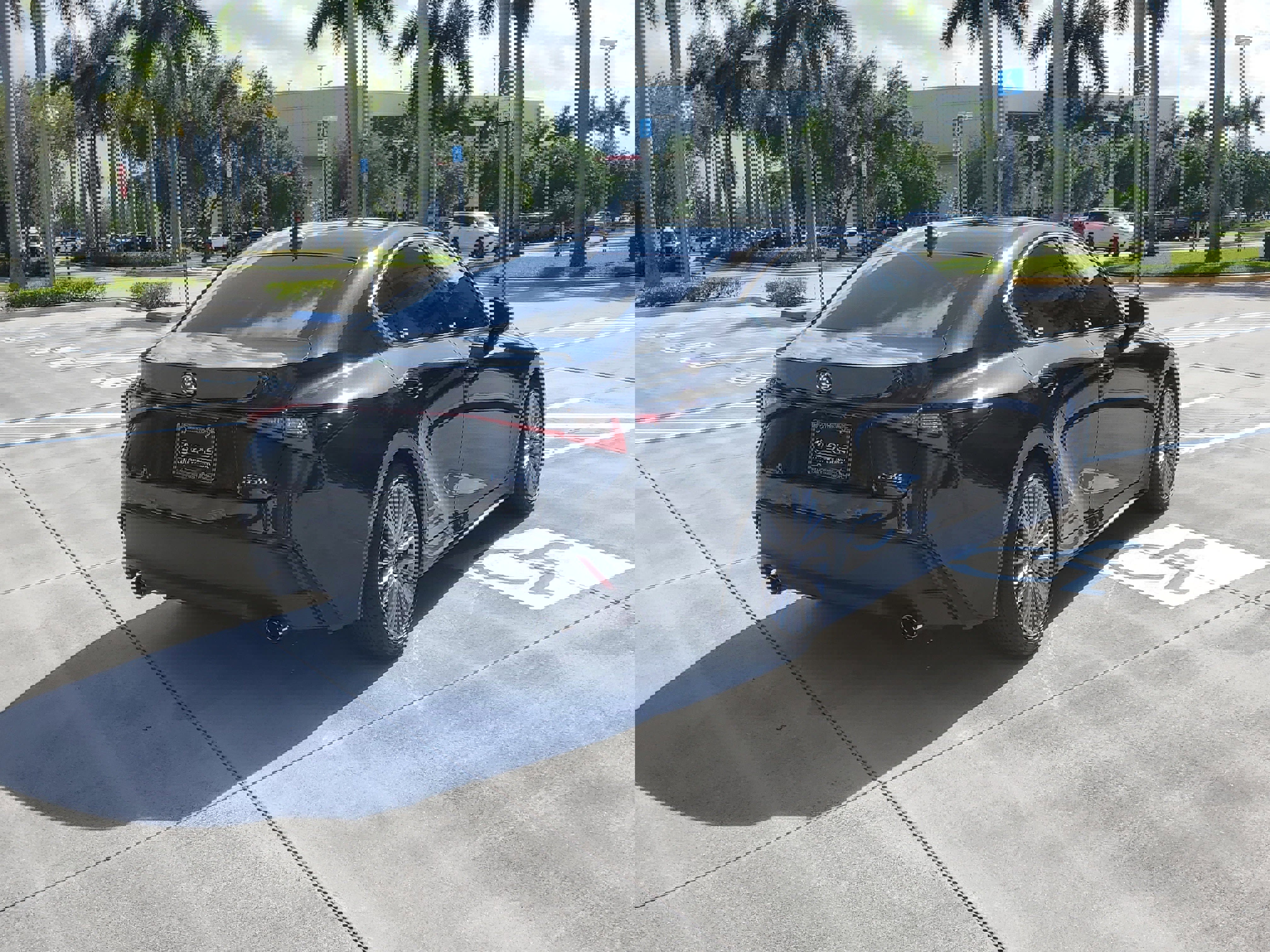 Used 2025 Lexus IS 300 w/ Premium Package image 10