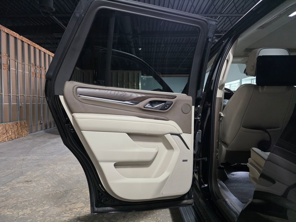 Used 2023 GMC Yukon Denali w/ Denali Reserve Package AWD/4WD image 19