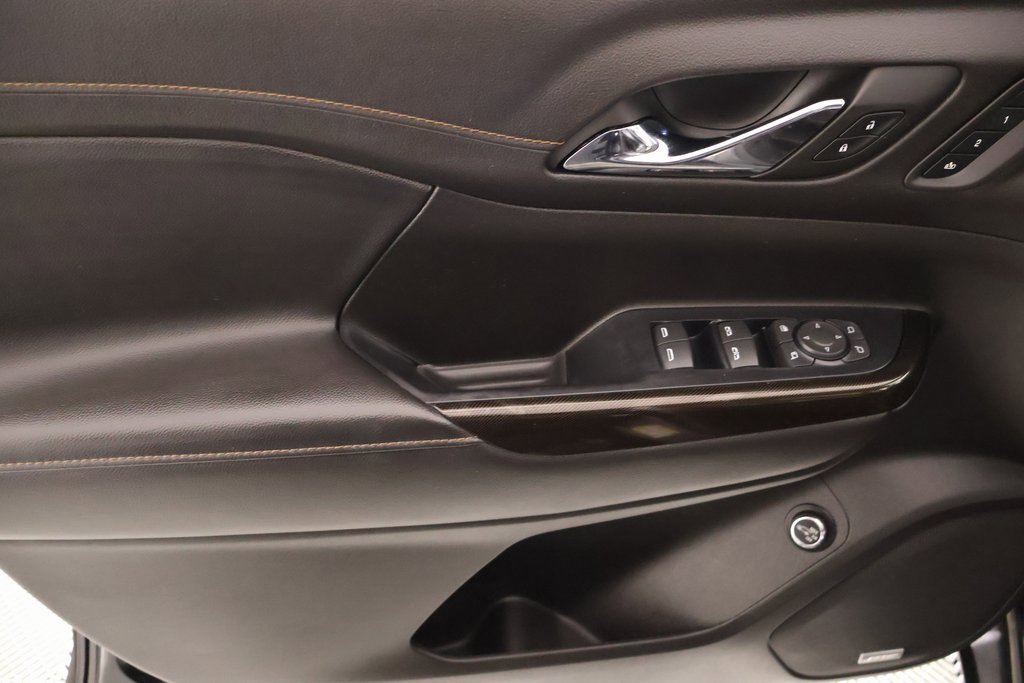 Used 2022 GMC Acadia AT4 w/ Technology Package image 15