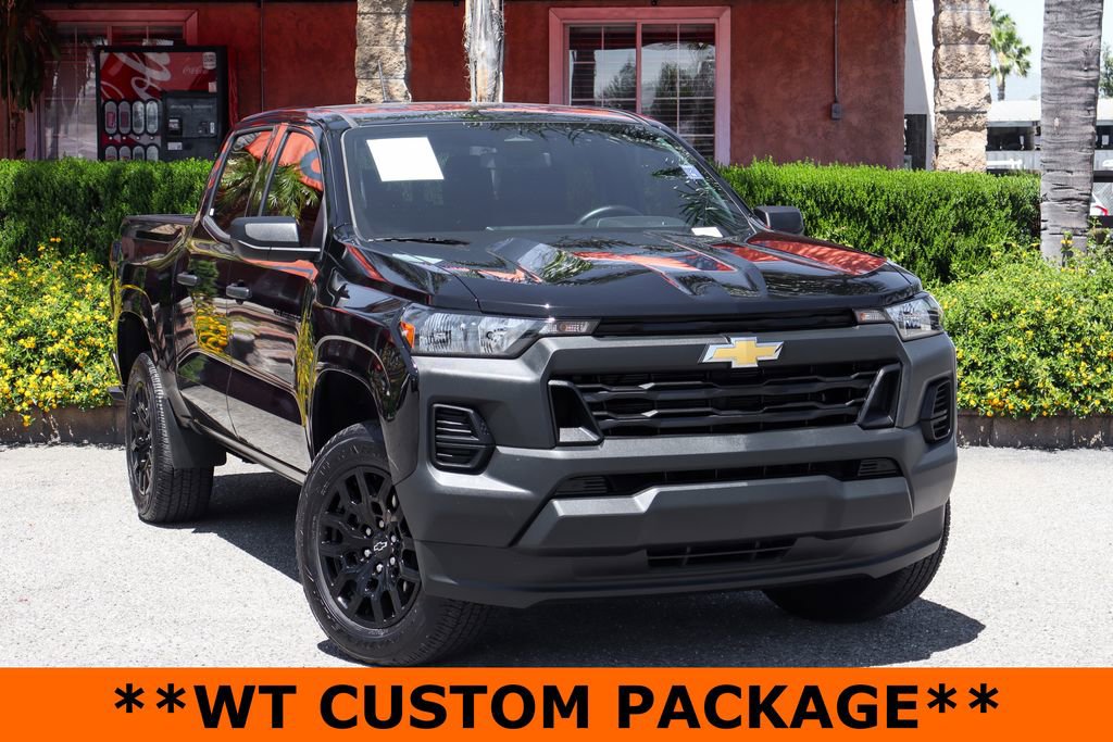 Used 2025 Chevrolet Colorado W/T w/ WT Custom Package RWD image 2