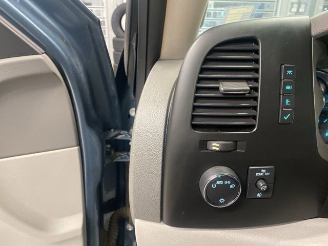 Used 2014 Chevrolet Silverado 2500 LT w/ Interior Plus Package image 15