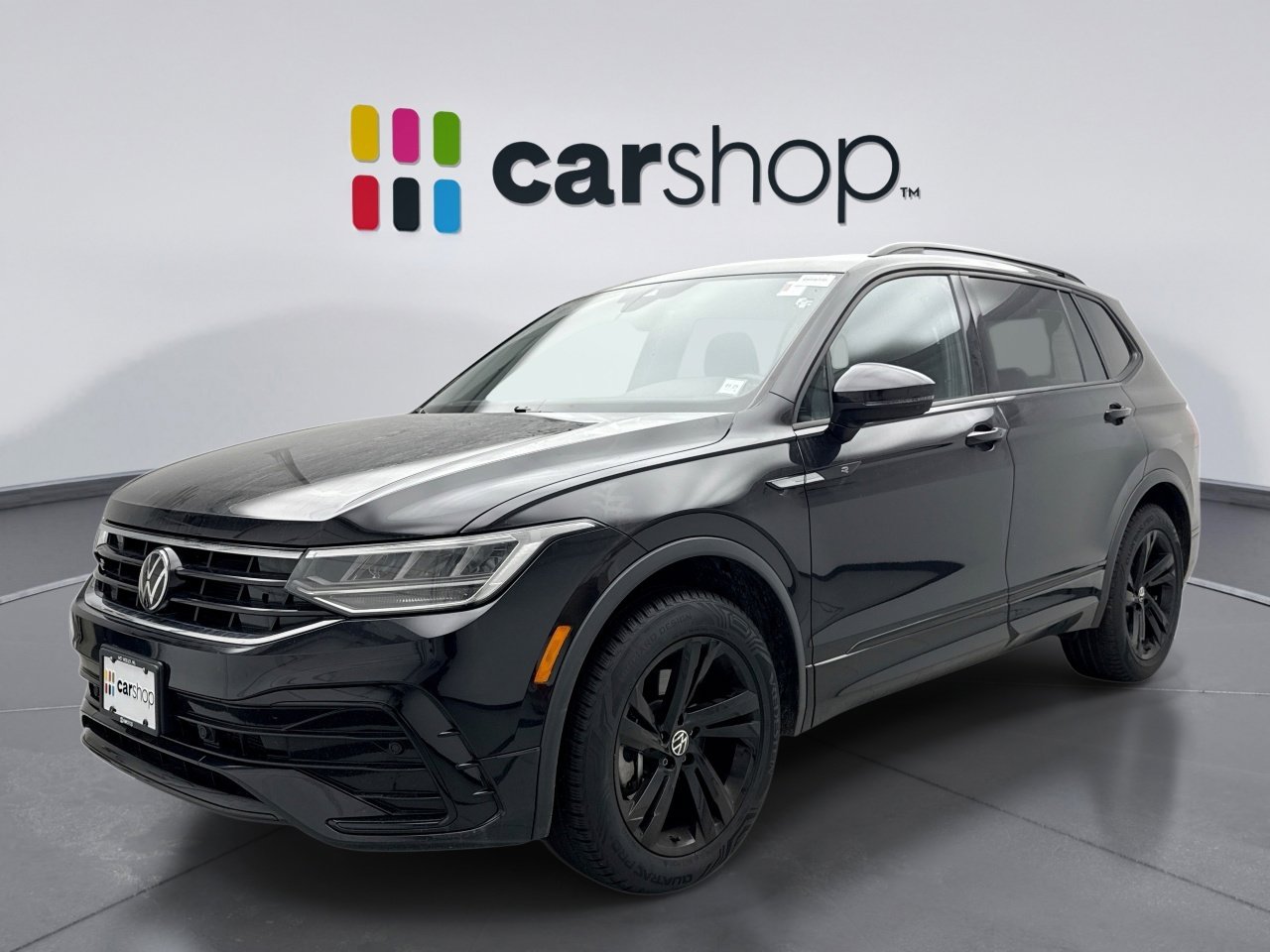 Used 2024 Volkswagen Tiguan SE R-Line