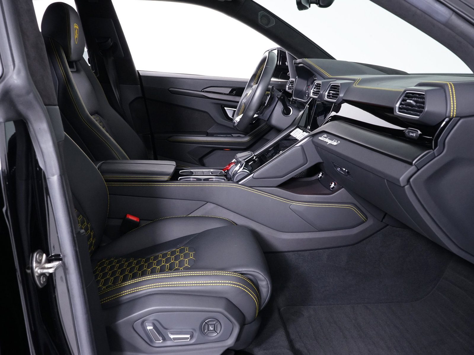 Used 2023 Lamborghini Urus S AWD/4WD image 33