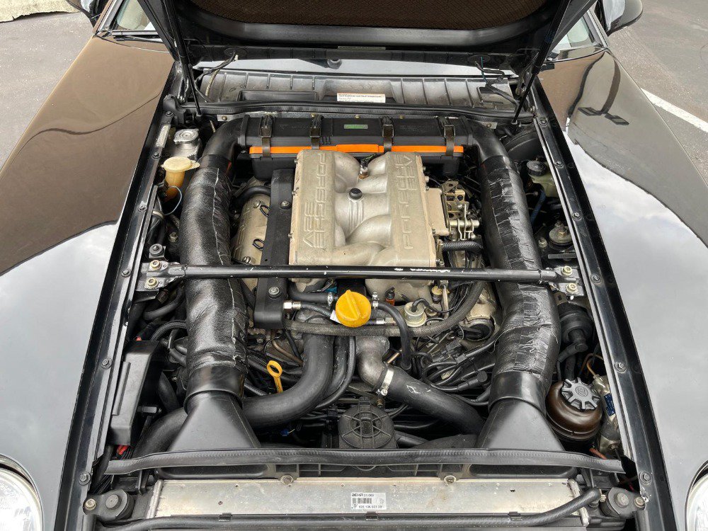 Used 1993 Porsche 928 GTS RWD image 10