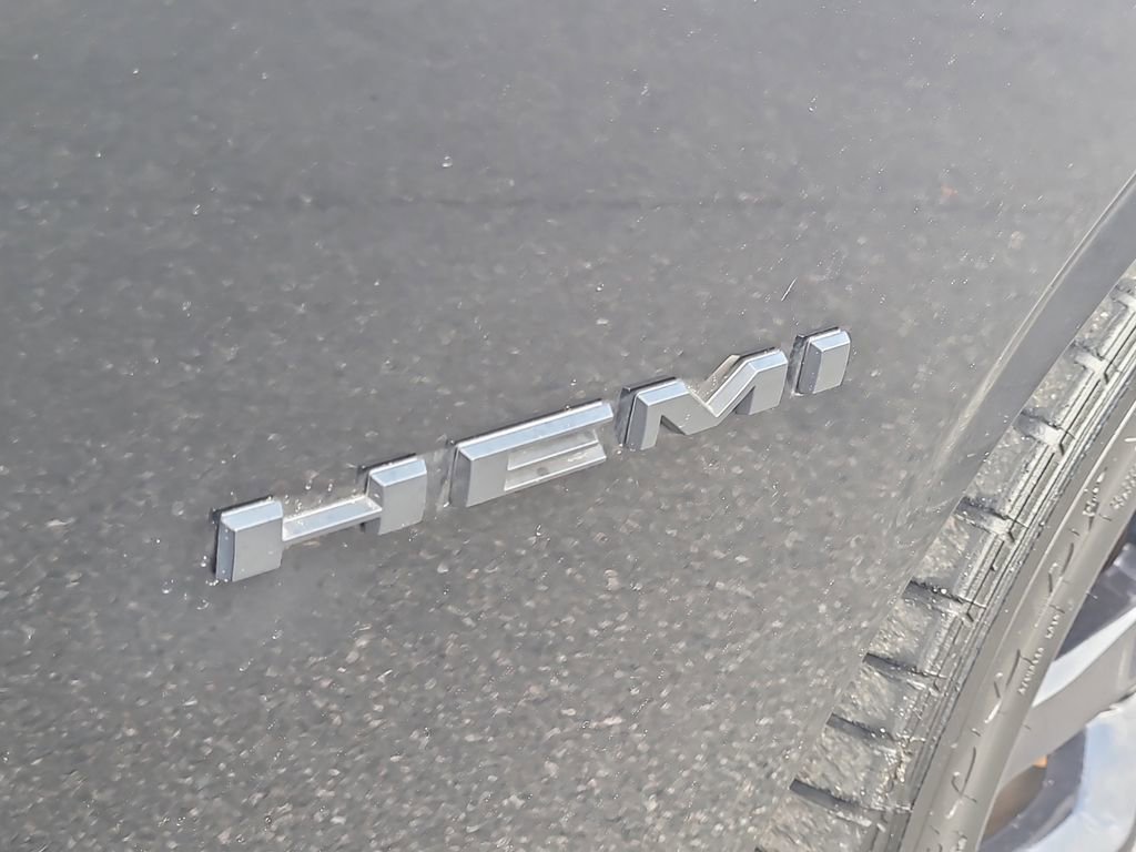 Used 2022 Dodge Challenger R/T w/ Blacktop Package image 6