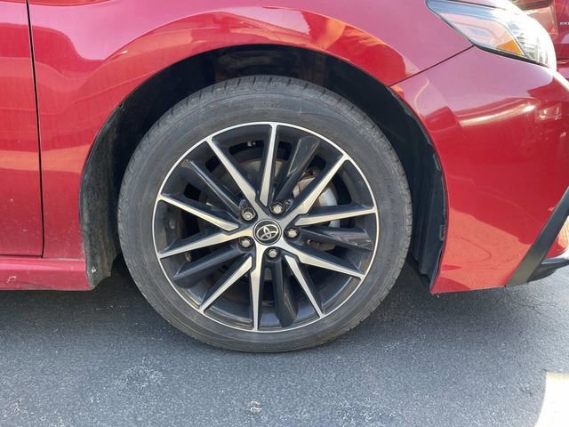Used 2023 Toyota Camry SE image 7