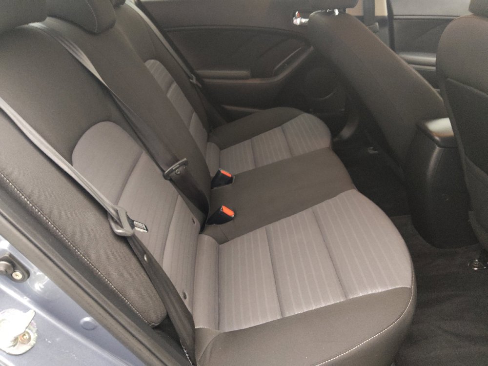 Used 2017 Kia Forte S w/ S Technology Package image 19