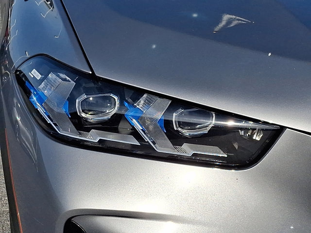 Certified 2024 BMW X5 xDrive40i w/ Premium Package image 9